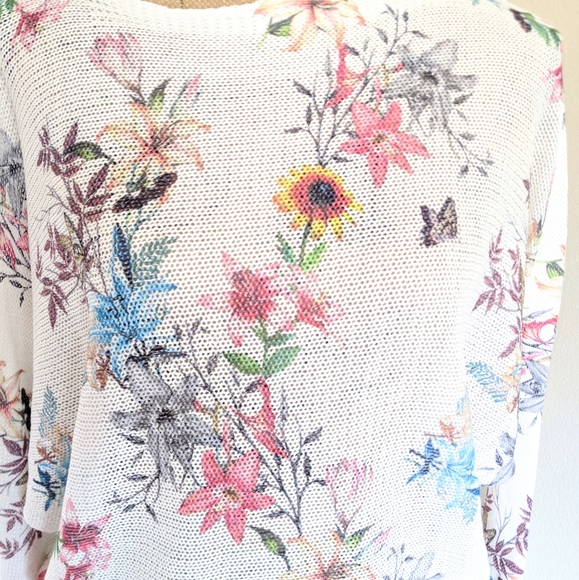 NWT Lightweight Italian Floral Tape Yarn Sweater - Picture 2 of 8